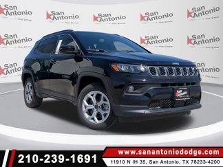 New 2025 Jeep Compass Latitude image 1