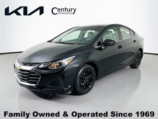Used 2019 Chevrolet Cruze LT image 1