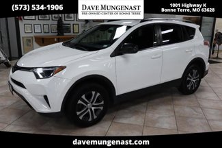 Used 2017 Toyota RAV4 LE image 1