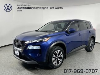 Used 2021 Nissan Rogue SV image 1