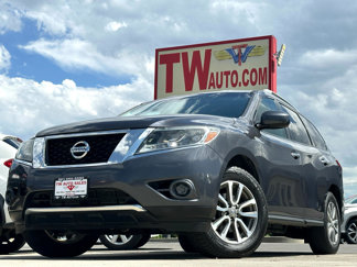 Used 2013 Nissan Pathfinder SV image 1