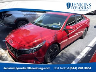 Used 2021 Hyundai Elantra Blue image 1