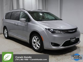 Used 2018 Chrysler Pacifica Touring-L Plus w/ Tire & Wheel Group image 1