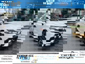 Used 2022 Toyota Camry SE image 1