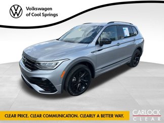 Used 2023 Volkswagen Tiguan SE R-Line image 1