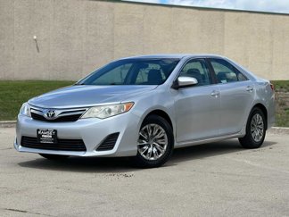 Used 2012 Toyota Camry LE image 1