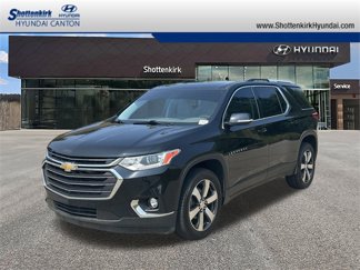Used 2018 Chevrolet Traverse LT image 1