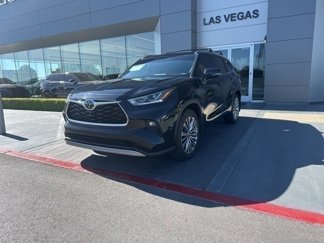 Used 2021 Toyota Highlander Platinum image 1