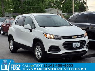 Used 2022 Chevrolet Trax LS w/ Tint and Cruise Package image 1