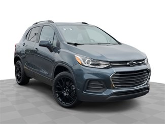 Used 2022 Chevrolet Trax LT w/ Premium Seat Package image 1
