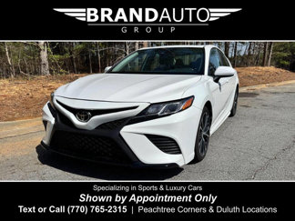 Used 2019 Toyota Camry SE image 1