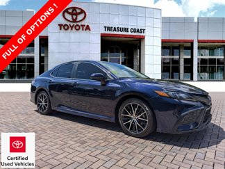 Certified 2021 Toyota Camry SE image 1