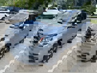 Used 2017 Subaru Forester 2.5i Limited image 1