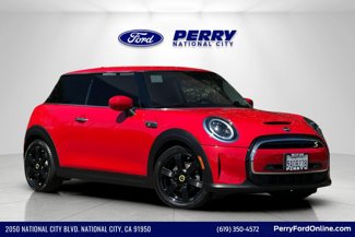 Used 2022 MINI Cooper SE image 1