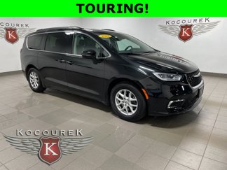Used 2022 Chrysler Pacifica Touring-L image 1