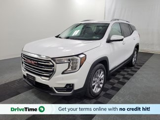 Used 2022 GMC Terrain SLT w/ Tech Package image 1