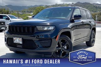 Used 2024 Jeep Grand Cherokee Altitude image 1