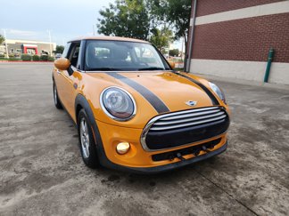 Used 2015 MINI Cooper 2-Door Hardtop image 1