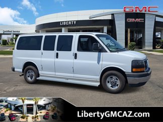 Used 2017 GMC Savana 2500 LT w/ LT Preferred Equipment Group image 1