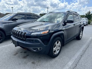 Used 2016 Jeep Cherokee Trailhawk image 1