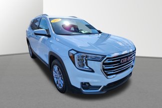 Used 2023 GMC Terrain SLT image 1
