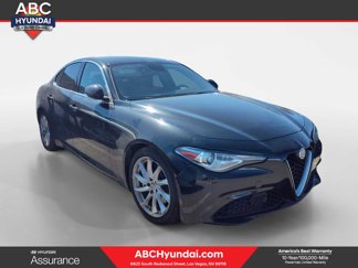 Used 2019 Alfa Romeo Giulia image 1