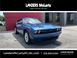 Used 2023 Dodge Challenger SXT image 1