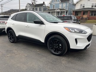 Used 2022 Ford Escape SE w/ Convenience Package image 1