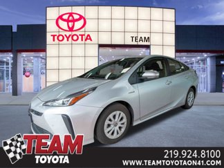 Used 2022 Toyota Prius LE image 1