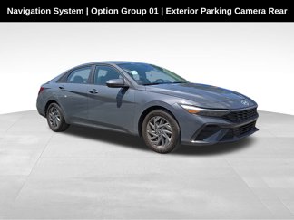 Used 2024 Hyundai Elantra SEL image 1