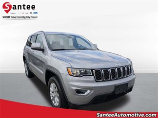 Used 2021 Jeep Grand Cherokee Laredo image 1