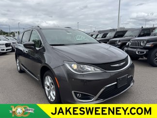 Used 2017 Chrysler Pacifica Touring-L Plus image 1
