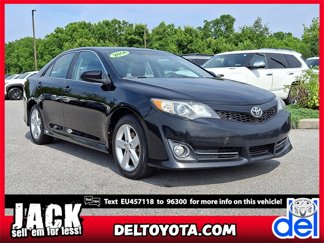 Used 2014 Toyota Camry SE image 1