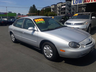 Used 1997 Ford Taurus GL image 1