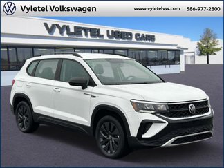 Used 2022 Volkswagen Taos S image 1