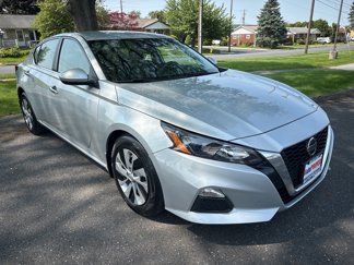 Used 2022 Nissan Altima 2.5 S image 1