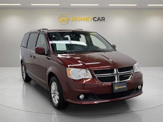 Used 2019 Dodge Grand Caravan SXT image 1