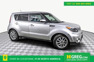 Used 2017 Kia Soul + image 1