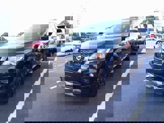 Used 2020 Nissan Pathfinder SL image 1