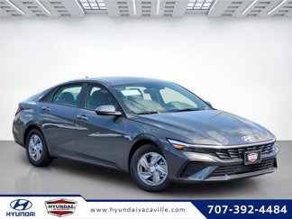 New 2025 Hyundai Elantra SE image 1