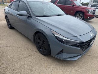 Used 2021 Hyundai Elantra SEL image 1