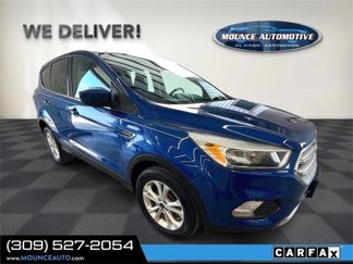 Used 2017 Ford Escape SE w/ SE Cold Weather Package image 1