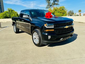 Used 2018 Chevrolet Silverado 1500 Custom w/ Trailering Package image 1