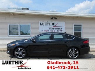 Used 2019 Ford Fusion Titanium image 1