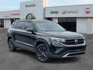 Used 2022 Volkswagen Taos S image 1