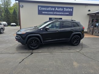 Used 2017 Jeep Cherokee Trailhawk image 1