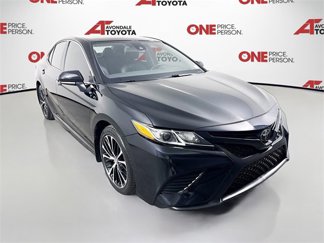 Certified 2020 Toyota Camry SE image 1