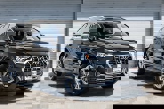 Certified 2024 Audi Q3 2.0T Premium image 1