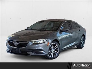 Used 2019 Buick Regal Preferred w/ Driver Confidence Package I image 1