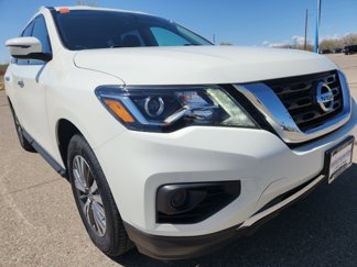 Used 2020 Nissan Pathfinder S image 1